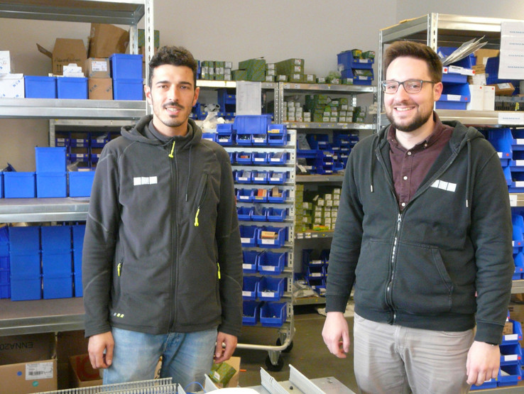 Florian Becker und Tim Flinspach Florian Becker und Tim Flinspach haben die Nutzung mehrerer neuer Funktionen und Tools der EPLAN Plattform realisiert.
