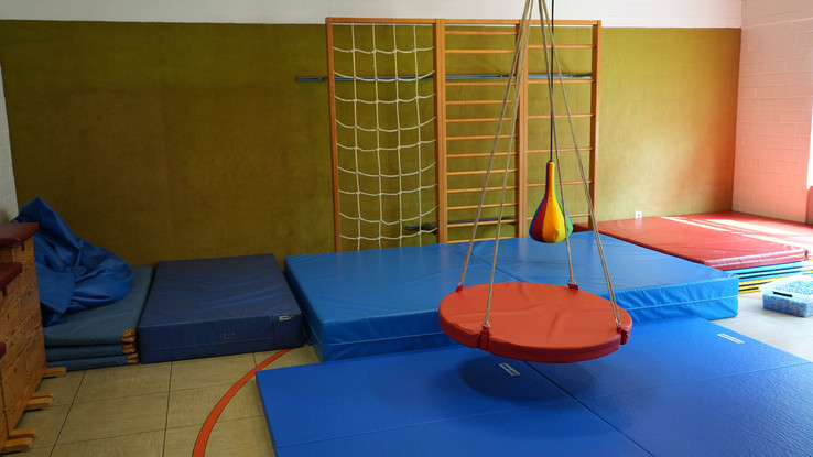Turnhalle im Lerchenweg Monheim Turnhalle im Lerchenweg Monheim