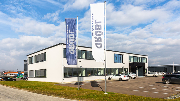 Zukunftsfit: Die Grübl Automation GmbH als Komplettanbieter für den Elektroanlagenbau.