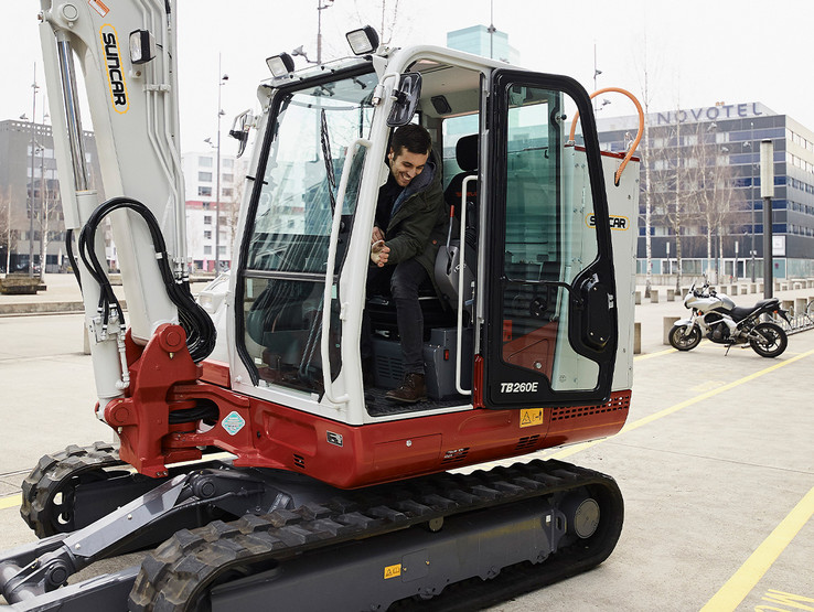 Für Stefan Schneider ist eine sorgfältige Planung der Elektrobaugruppen elementar. Für Stefan Schneider ist eine sorgfältige Planung der Elektrobaugruppen elementar.
