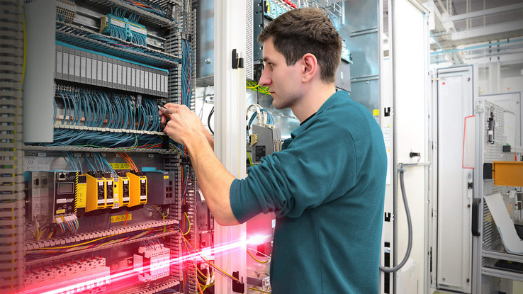 Schaltschrankbau EPLAN und Rittal – Ihre starken Partner für einen zukunftsfähigen Steuerungs- und Schaltanlagenbau